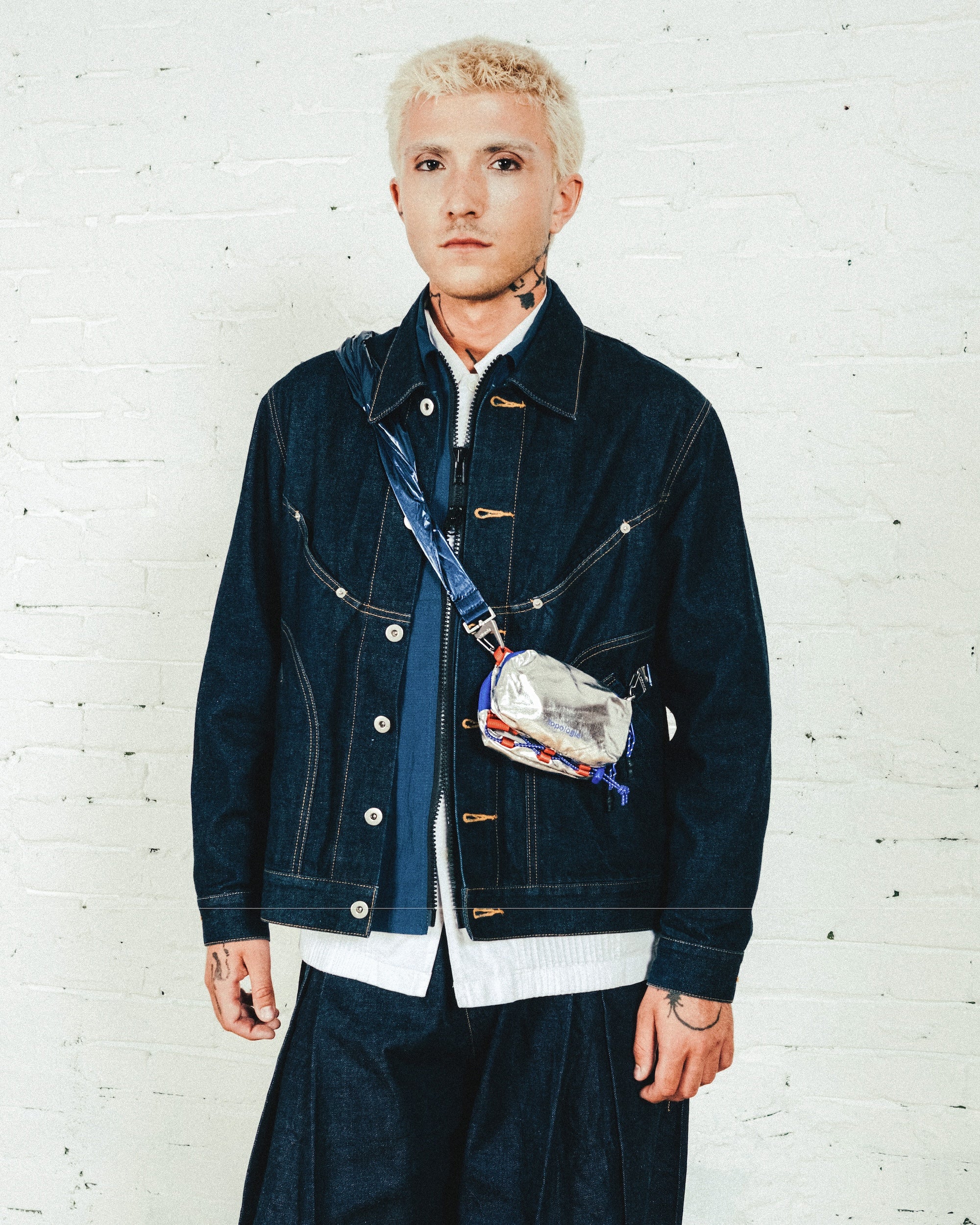 Topologie Wares Bags Mini Bottle Sacoche topologie Red Tech Sateen