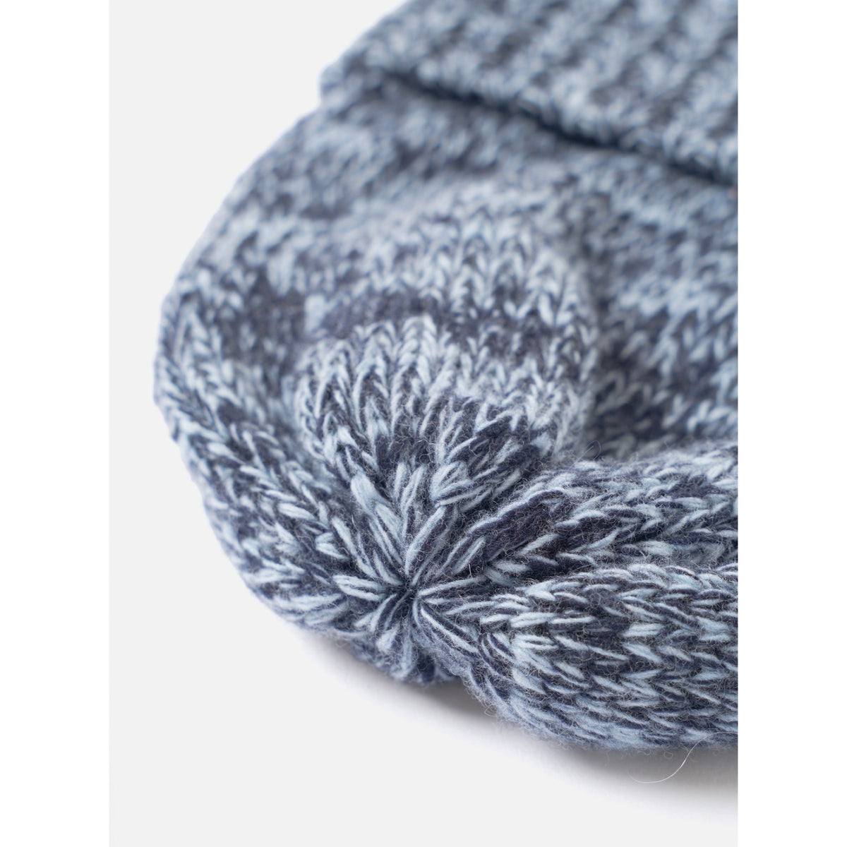 Universal Works Watch Cap lambswool sky/navy