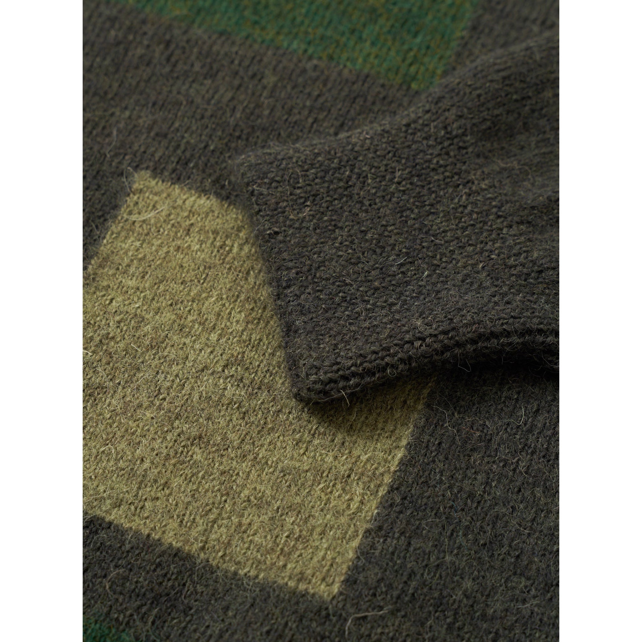 Universal Works Lyon Crew british wool olive