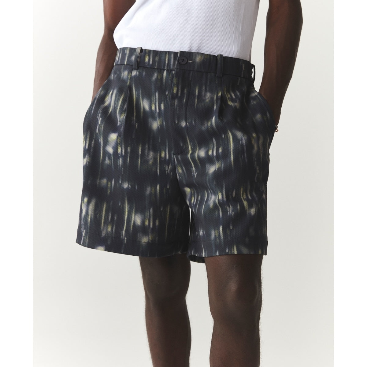 Welter Shelter Pleated Shorts printed navy