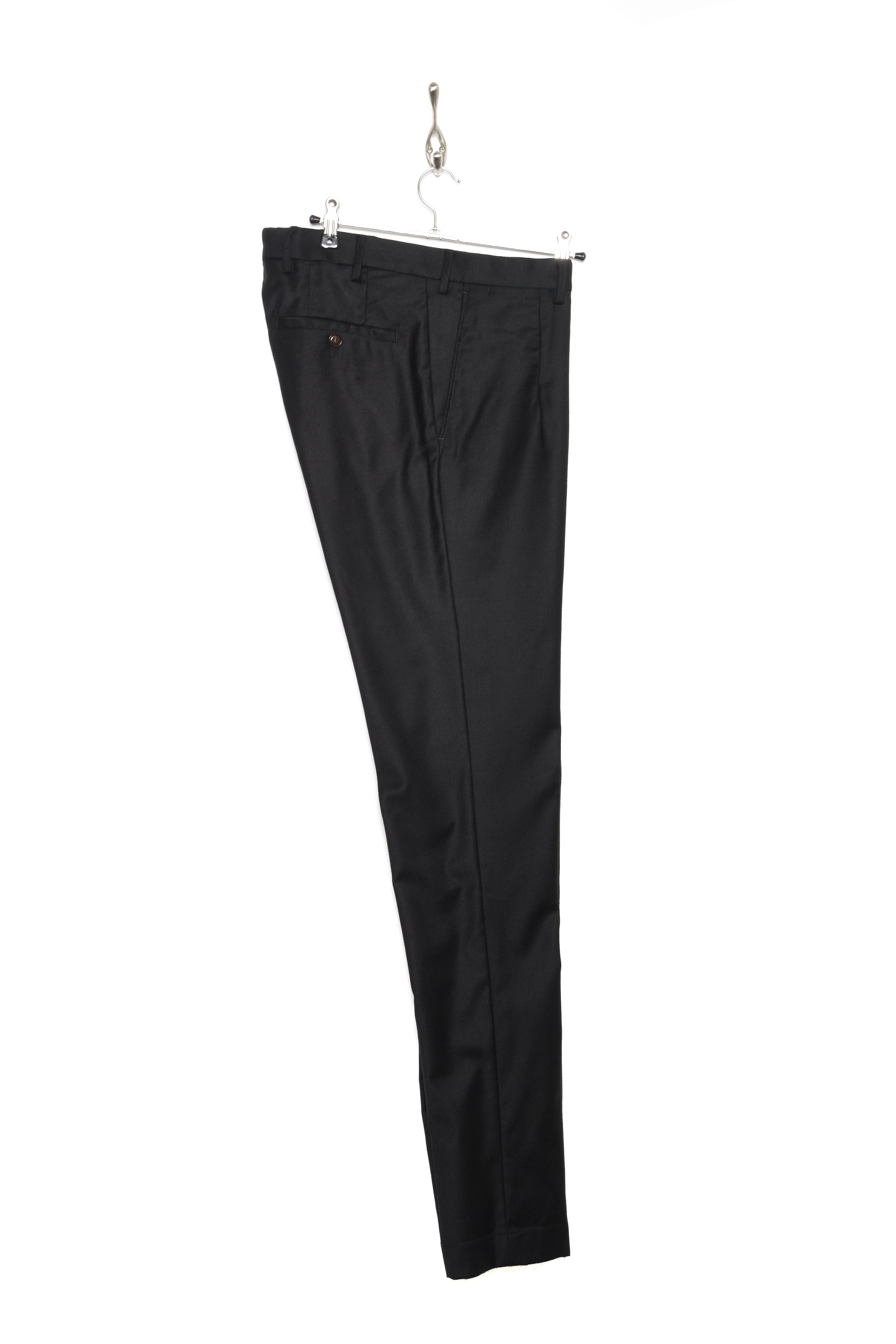 Bradley Schwarz 82972.